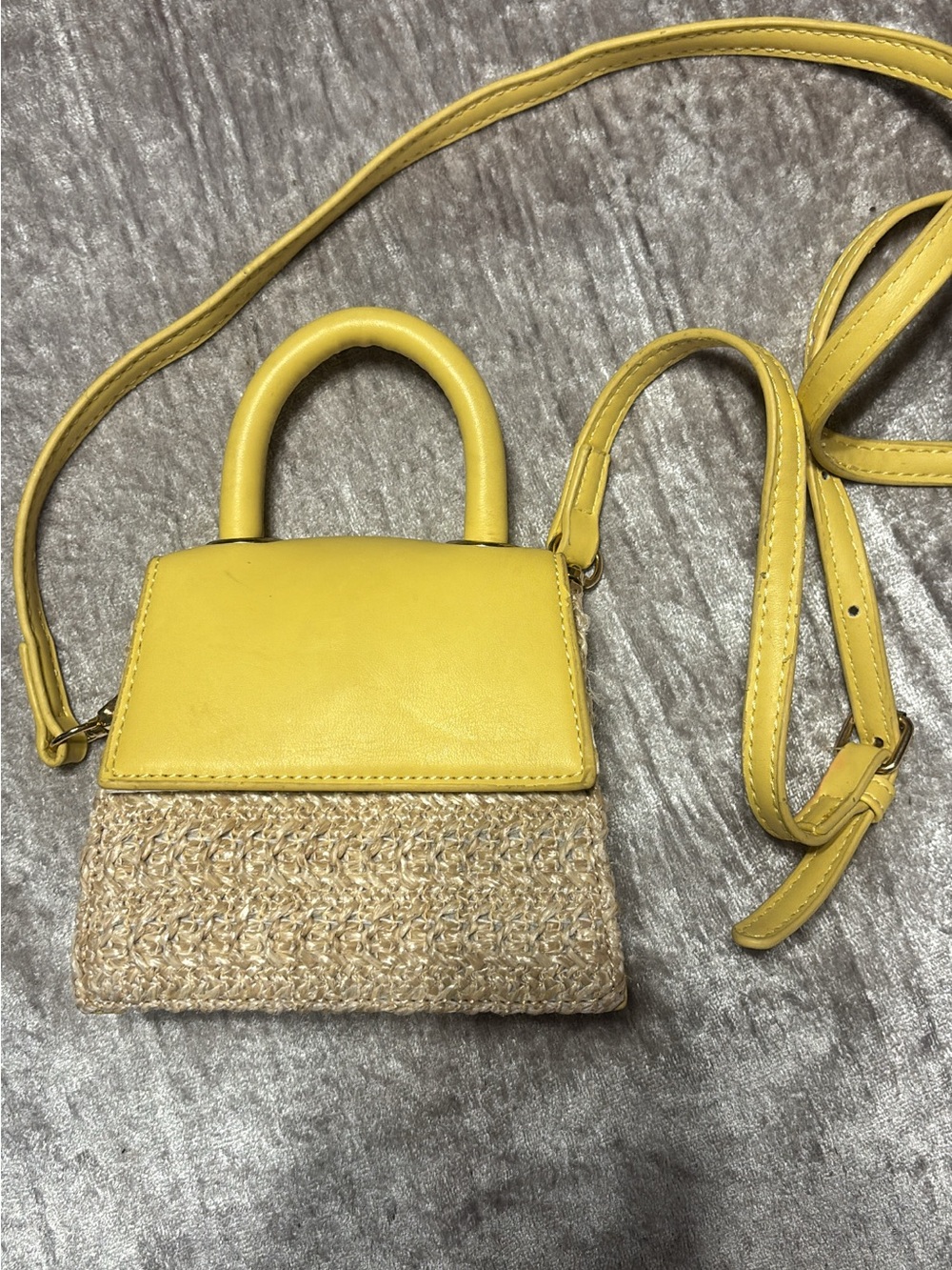 Yellow Mini Straw Crossbody Bag - Brand Unknown